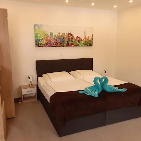 Ferienwohnung Roeschen Bernkastel-Kues Esterno foto